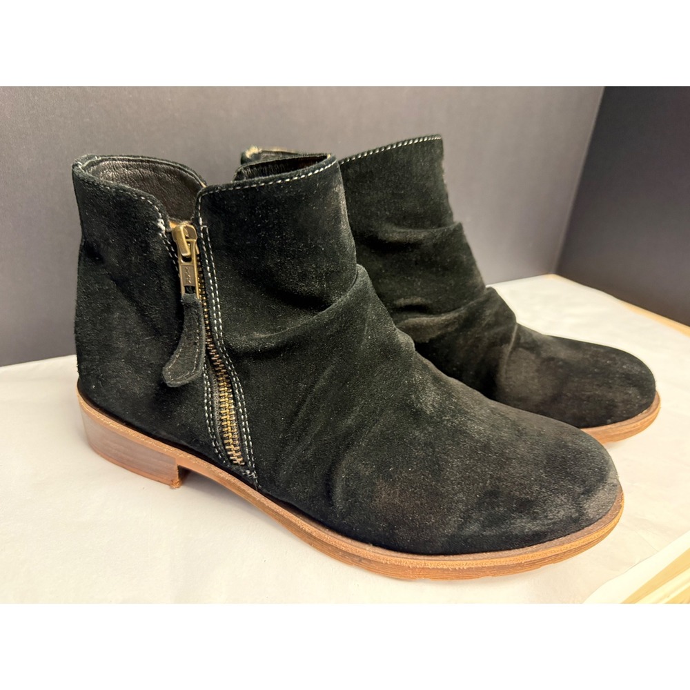 Sofft Bassett Ankle Boots Women 9M Black Suede Slouchy Zip Casual Comfort